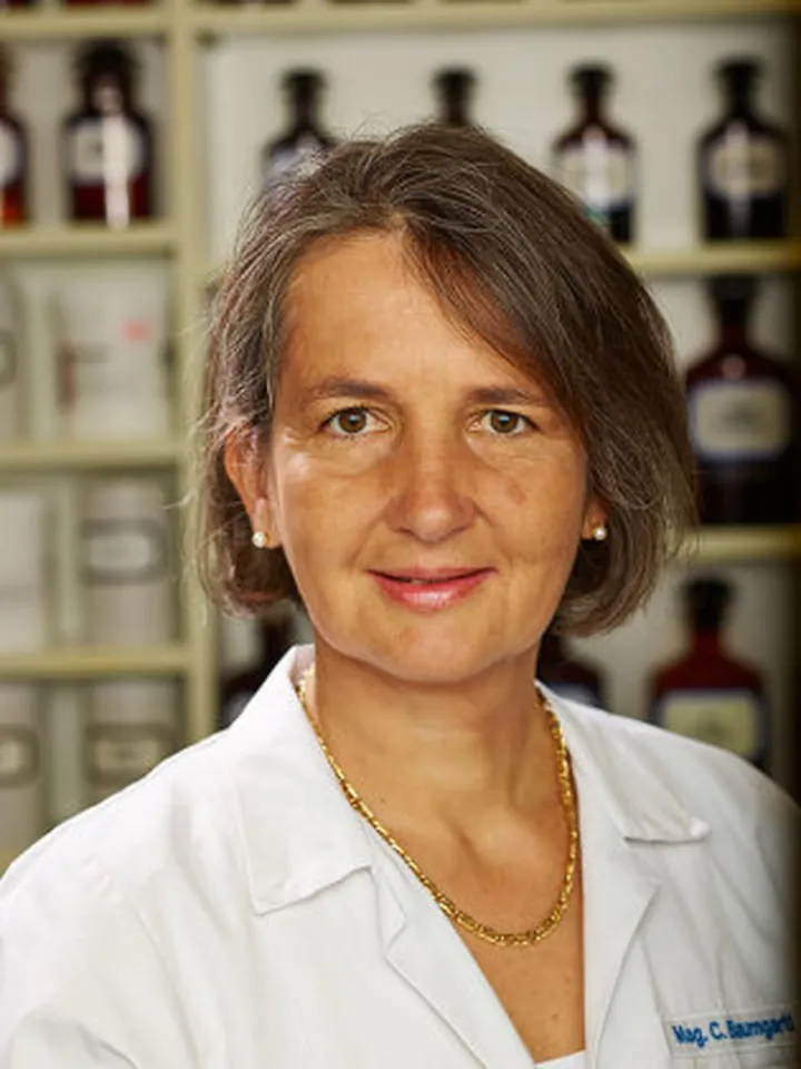 Porträt von Mag. pharm. Claudia Baumgartl
